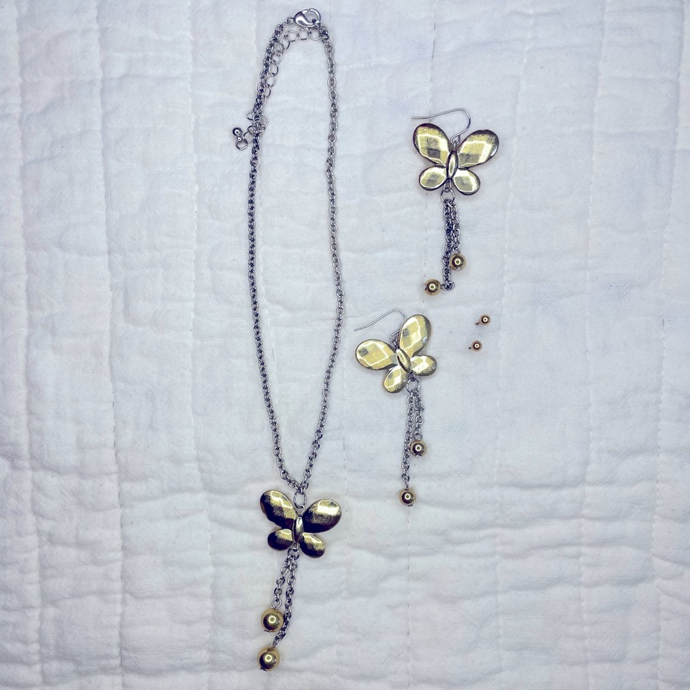 Gold Butterfly Necklace with matching Earrings & Gold Studs (Vintage)